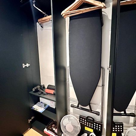 New Studio Apartment - Minutes Walk To Cathedral Salisbury Eksteriør billede